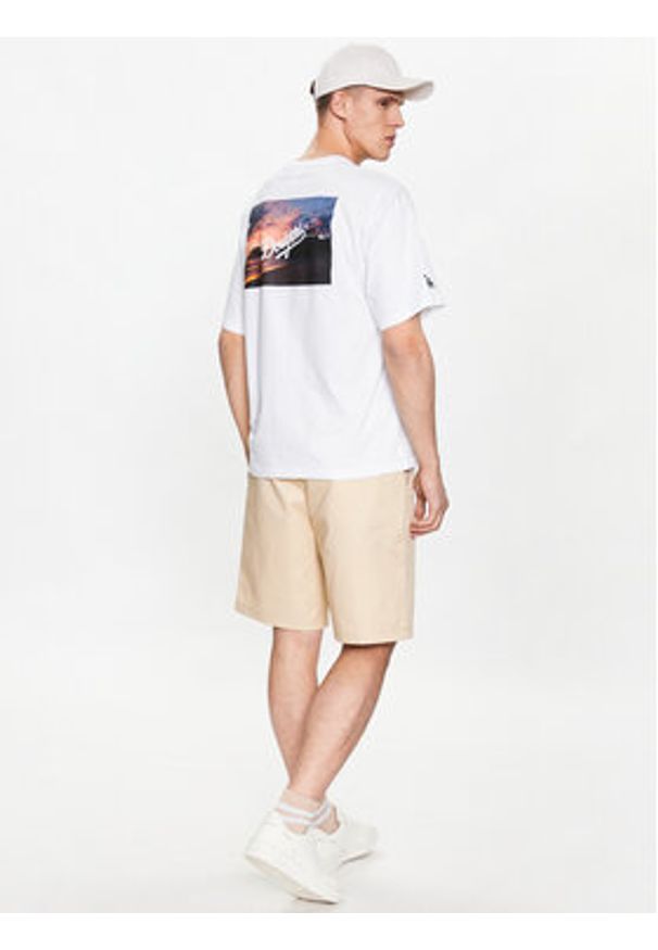 Champion T-Shirt 218923 Biały Relaxed Fit. Kolor: biały. Materiał: bawełna