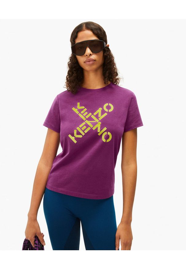 Kenzo - KENZO - Bawełniana koszulka z neonowym logo. Kolor: różowy, wielokolorowy, fioletowy. Materiał: bawełna. Wzór: nadruk. Styl: klasyczny