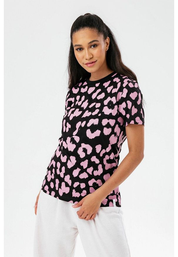 Hype t-shirt bawełniany kolor czarny. Okazja: na co dzień. Kolor: czarny. Materiał: bawełna. Styl: casual