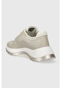 Calvin Klein sneakersy 2 PIECE SOLE RUNNER LACE UP kolor beżowy HW0HW01640. Nosek buta: okrągły. Zapięcie: sznurówki. Kolor: beżowy. Materiał: guma, poliester. Obcas: na platformie #2