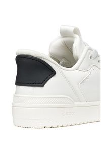 Geox Sneakersy J65NRA 05415 C0404 D 2 Biały. Kolor: biały. Materiał: skóra #3