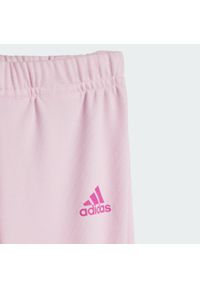 Adidas - Zestaw Essentials Colorblock Jogger Kids. Kolor: biały, wielokolorowy, różowy. Materiał: dresówka