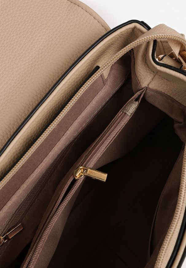 Born2be - Beżowa Torebka z Pikowaną Klapą na Ramię Lanothrea. Kolor: beżowy. Materiał: pikowane. Styl: klasyczny, elegancki, casual. Rodzaj torebki: na ramię