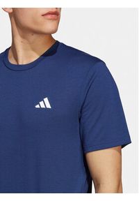 Adidas - adidas Koszulka techniczna Train Essentials IC7422 Niebieski Regular Fit. Kolor: niebieski. Materiał: syntetyk #4