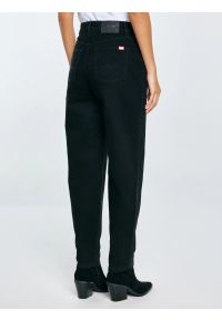 Big-Star - Jeansy damskie mom jeans czarne Silla 936. Okazja: na co dzień. Stan: podwyższony. Kolor: czarny. Sezon: lato. Styl: casual, elegancki #3