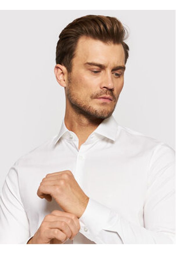 Calvin Klein Koszula K10K108229 Biały Slim Fit. Kolor: biały. Materiał: bawełna