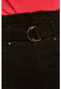 Guess Jeans - Jeansy Groy. Stan: podwyższony. Kolor: czarny. Materiał: jeans. Wzór: gładki #4
