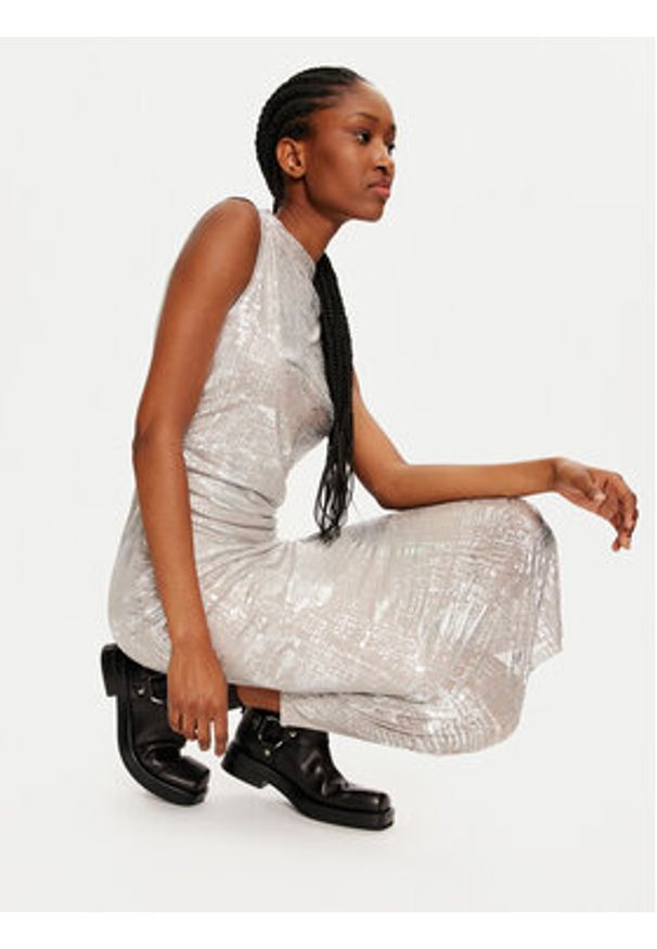 Vila Sukienka koktajlowa 14100142 Srebrny Regular Fit. Kolor: srebrny. Materiał: syntetyk. Styl: wizytowy