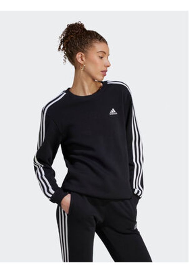 Adidas - adidas Bluza HZ5744 Czarny Regular Fit. Kolor: czarny. Materiał: bawełna