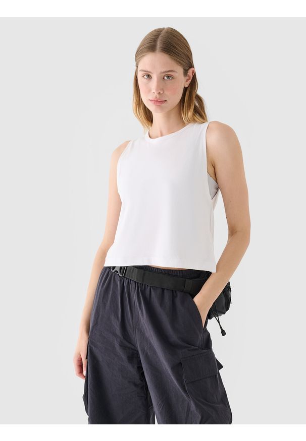 4f - 4F Crop top regular gładki damski - biały XL. Kolor: biały. Materiał: jersey, bawełna, dzianina. Długość rękawa: na ramiączkach. Wzór: gładki. Sezon: lato