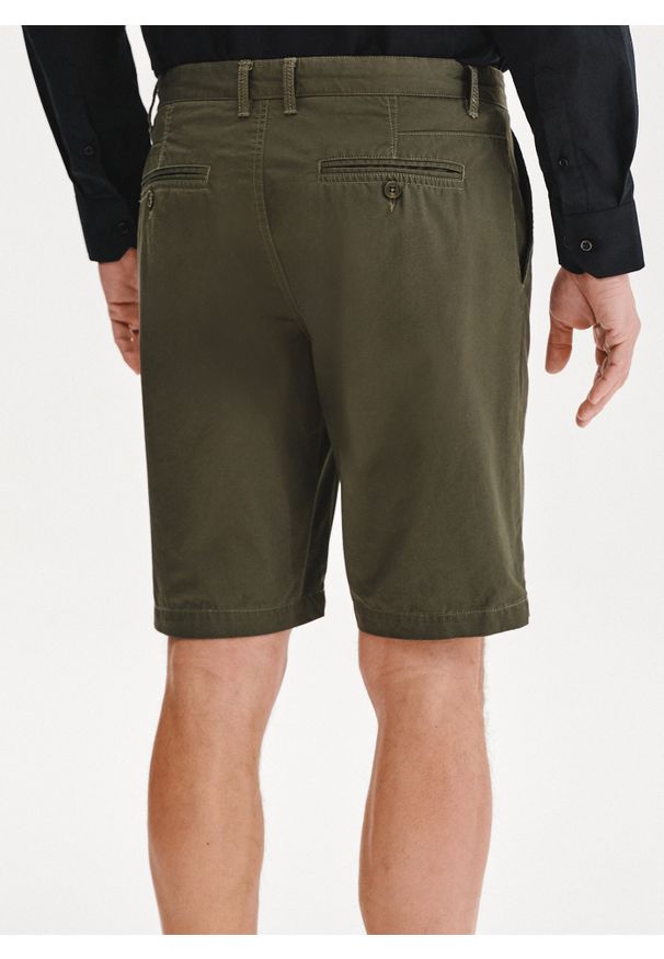 Pako Lorente - PAKO LORENTE - Bawełniane zielone szorty męskie. Okazja: na co dzień. Kolor: niebieski, beżowy, zielony. Materiał: bawełna. Wzór: gładki. Sezon: lato. Styl: casual