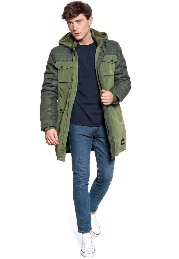 Mustang - KURTKA ZIMOWA MUSTANG Dietmar Fabric Mix 1009816 6348. Materiał: materiał. Wzór: moro. Sezon: zima. Styl: militarny