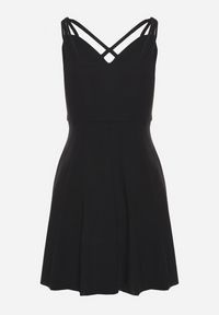 Born2be - Czarna Rozkloszowana Sukienka z Ozdobnymi Paskami Redaina. Kolor: czarny. Długość rękawa: na ramiączkach. Styl: elegancki