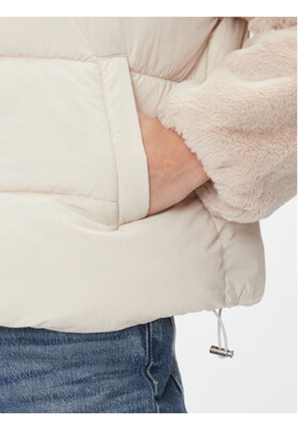 only - ONLY Kurtka zimowa 15292945 Beżowy Regular Fit. Kolor: beżowy. Materiał: syntetyk. Sezon: zima