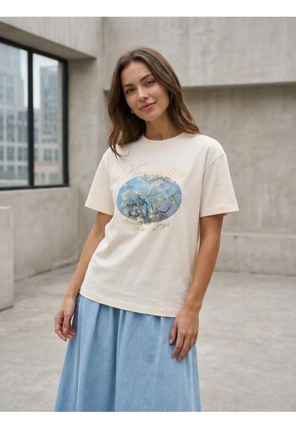Sinsay - Bawełniana koszulka z nadrukiem - kremowy. Kolor: kremowy. Materiał: bawełna. Wzór: nadruk
