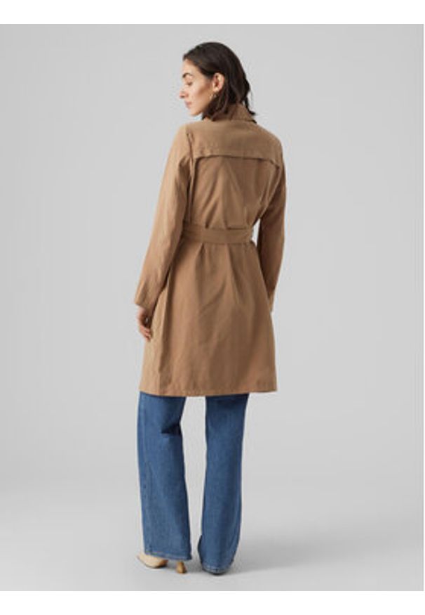 Vero Moda Trencz Billie Daisy 10281638 Brązowy Regular Fit. Kolor: brązowy. Materiał: syntetyk