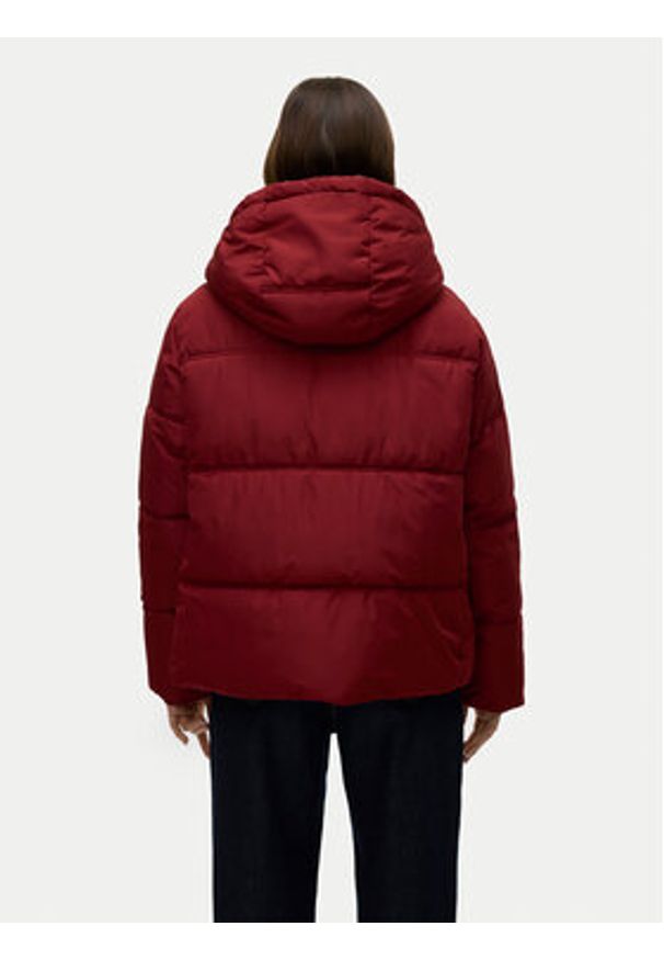 Vero Moda Kurtka zimowa Sophie 10311196 Czerwony Regular Fit. Kolor: czerwony. Materiał: syntetyk. Sezon: zima