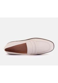 Marco Shoes Loafersy Charlize białe. Kolor: biały. Materiał: skóra. Styl: elegancki #3