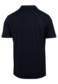 Męska Koszulka Polo z Dekoltem Bez Guzików - Brave Soul - Granatowa. Okazja: na co dzień. Typ kołnierza: polo. Kolor: niebieski. Materiał: elastan, poliester. Styl: casual #3