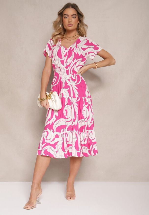 Renee - Różowa Bawełniana Sukienka z Abstrakcyjnym Motywem i Guzikami Talivea. Okazja: na co dzień. Typ kołnierza: dekolt w kształcie V. Kolor: różowy. Materiał: bawełna. Sezon: wiosna, lato. Typ sukienki: proste. Styl: casual, elegancki