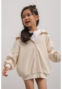 Marsala - MINI bluza z zamkiem w kolorze BRIGHT BEIGE-PAT-128-134 (8-9). Kolor: beżowy. Materiał: bawełna, dzianina. Długość: długie. Wzór: gładki