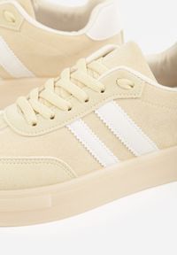Born2be - Żółte Sneakersy na Kauczukowej Grubej Podeszwie z Paskami po Bokach Ninlili. Okazja: na co dzień. Zapięcie: pasek. Kolor: żółty. Materiał: kauczuk #4