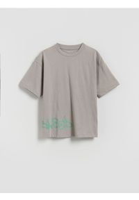 Reserved - T-shirt z nadrukiem - beżowy. Kolor: beżowy. Materiał: bawełna, dzianina. Wzór: nadruk #1