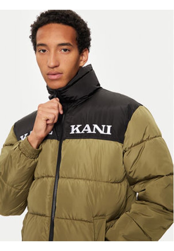Karl Kani Kurtka zimowa Retro Essential 60760012 Zielony Regular Fit. Kolor: zielony. Materiał: syntetyk. Sezon: zima. Styl: retro