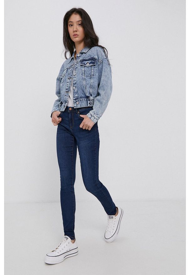 Vero Moda - Jeansy Tanya. Kolor: niebieski