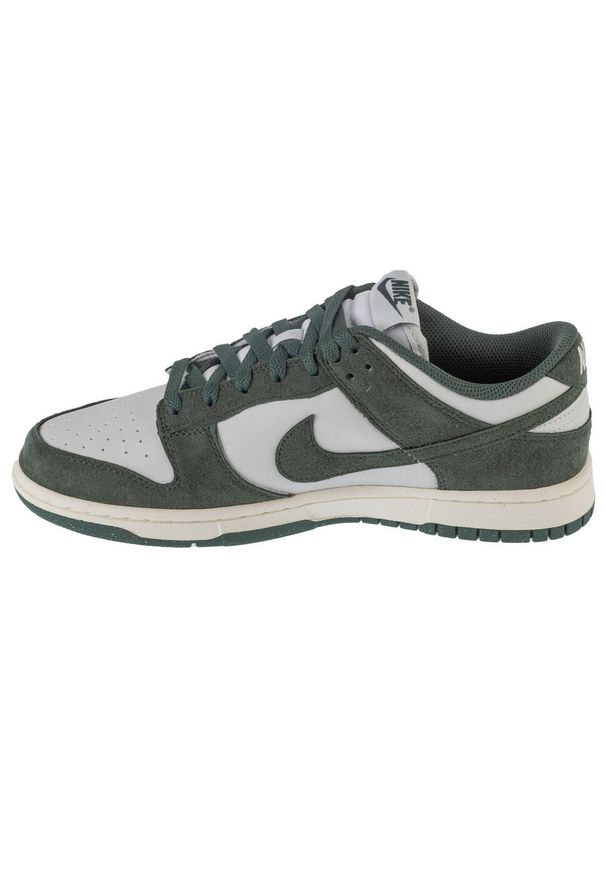 Nike - Buty sportowe Sneakersy damskie, Dunk Low. Kolor: zielony. Sport: turystyka piesza