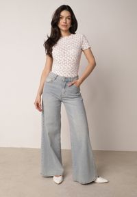 Born2be - Białe Dopasowane Body Koronkowe z Krótkim Rękawem Mirarina. Okazja: na co dzień. Kolor: biały. Materiał: koronka. Długość rękawa: krótki rękaw. Długość: krótkie. Wzór: koronka. Styl: casual, klasyczny, elegancki #7