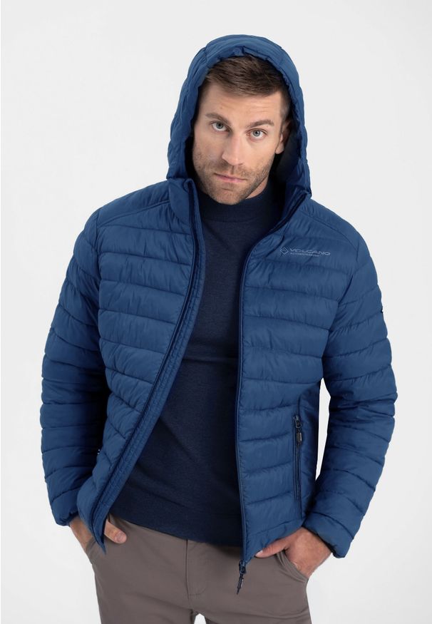 Volcano - Kurtka przejściowa męska J-FINNER. Typ kołnierza: kaptur. Kolor: niebieski. Materiał: nylon, tkanina, włókno, poliester. Wzór: napisy. Sezon: jesień, zima