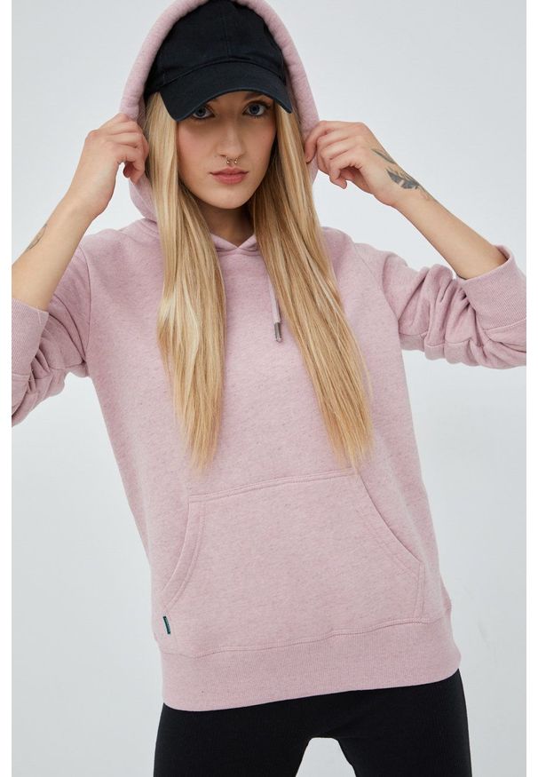 Superdry bluza damska kolor różowy z kapturem gładka. Typ kołnierza: kaptur. Kolor: różowy. Wzór: gładki