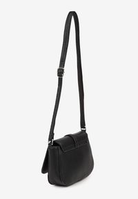 Renee - Czarna Torebka Listonoszka Ozdobiona Klapą Dolissea. Kolor: czarny. Wzór: aplikacja. Styl: elegancki, casual