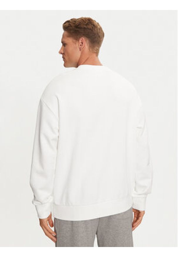Calvin Klein Bluza Hero Logo K10K112956 Biały Comfort Fit. Kolor: biały. Materiał: bawełna