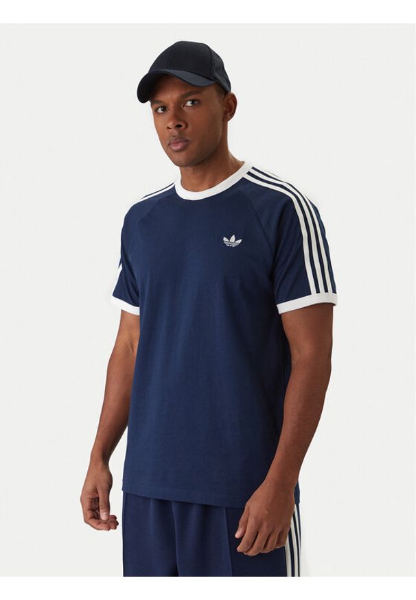 Adidas - adidas T-Shirt 3-Stripes KE3536 Granatowy Regular Fit. Kolor: niebieski. Materiał: bawełna