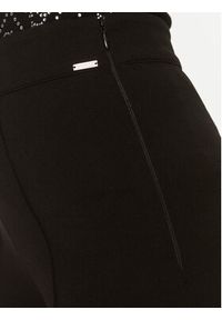Guess Spodnie materiałowe Flared Evelina W4RB44 KC2A2 Czarny Regular Fit. Kolor: czarny. Materiał: syntetyk, materiał