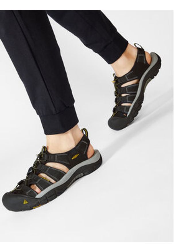 keen - Keen Sandały Newport H2 1001907 Czarny. Kolor: czarny. Materiał: materiał
