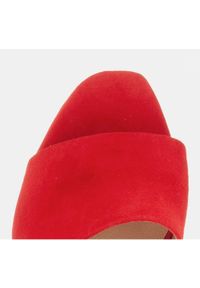 Marco Shoes Klapki damskie Marco z zamszu naturalnego czerwone. Kolor: czerwony. Materiał: zamsz #10