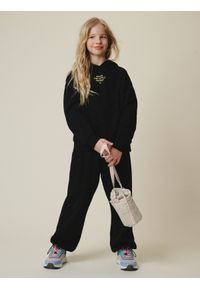 4f - 4F Bluza dresowa loose z kapturem dziewczęca - czarna 146/152 (10-12 lat). Okazja: na co dzień. Typ kołnierza: kaptur. Kolor: czarny. Materiał: dresówka. Sezon: lato. Styl: casual #2