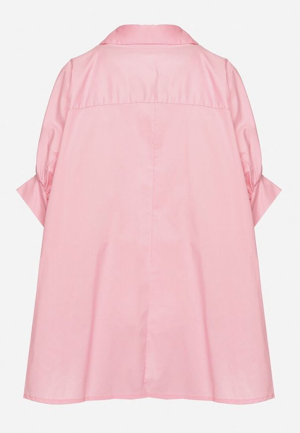 Born2be - Różowa Bawełniana Koszula o Kroju Oversize Zialira. Okazja: na co dzień. Kolor: różowy. Materiał: bawełna. Długość rękawa: krótki rękaw. Długość: krótkie. Styl: casual, elegancki