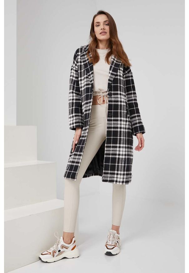 Answear Lab płaszcz damski kolor czarny przejściowy oversize. Kolor: czarny. Materiał: tkanina. Styl: wakacyjny