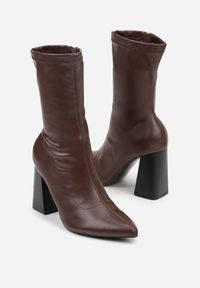 Born2be - Brązowe Eleganckie Botki Vices na Słupku z Dopasowaną Cholewką Alivitta. Okazja: na co dzień. Kolor: brązowy. Materiał: jeans. Szerokość cholewki: normalna. Obcas: na słupku. Styl: elegancki. Wysokość obcasa: średni #5
