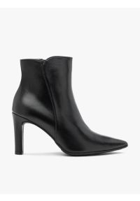 Ryłko - Czarne botki na obcasie ze skóry licowej. Wysokość cholewki: za kostkę. Zapięcie: zamek. Kolor: czarny. Materiał: skóra. Szerokość cholewki: normalna. Obcas: na obcasie. Styl: street, klasyczny, elegancki. Wysokość obcasa: średni #1