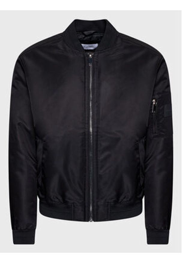 Calvin Klein Kurtka bomber Hero K10K109907 Czarny Relaxed Fit. Kolor: czarny. Materiał: syntetyk