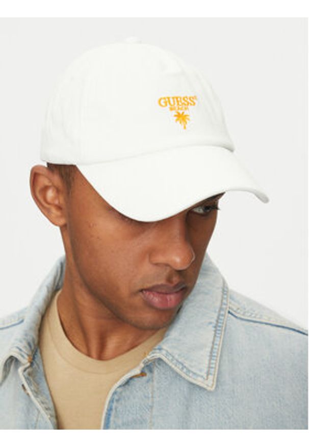 Guess Czapka z daszkiem F5GZ00 WO07T Biały. Kolor: biały. Materiał: materiał, bawełna