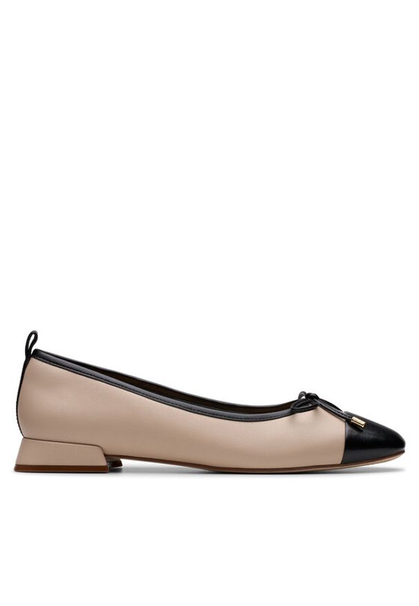 Clarks Baleriny Ubree15 Poppy 26181329 Beżowy. Kolor: beżowy. Materiał: skóra