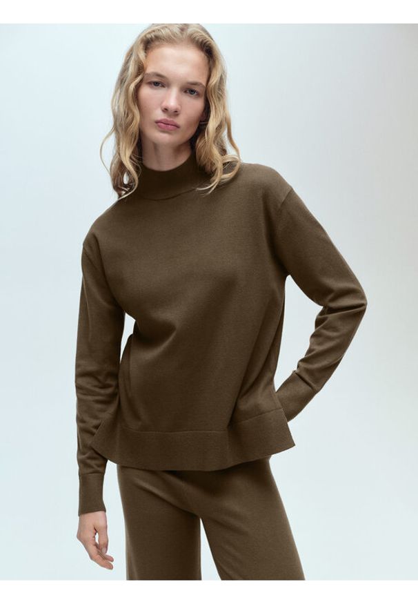 mango - Mango Sweter 87090430 Khaki Regular Fit. Kolor: brązowy. Materiał: syntetyk