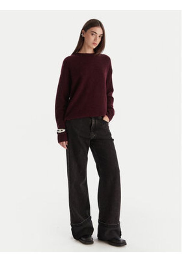 Patrizia Pepe Sweter 2K0326/K293-M536 Bordowy Regular Fit. Kolor: czerwony. Materiał: syntetyk