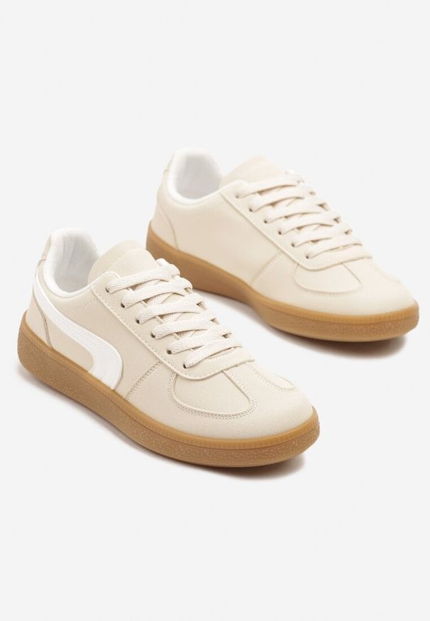 Renee - Beżowe Casualowe Sneakersy Typu Kultowe Tenisówki Ablerri. Okazja: na co dzień. Kolor: beżowy. Materiał: skóra